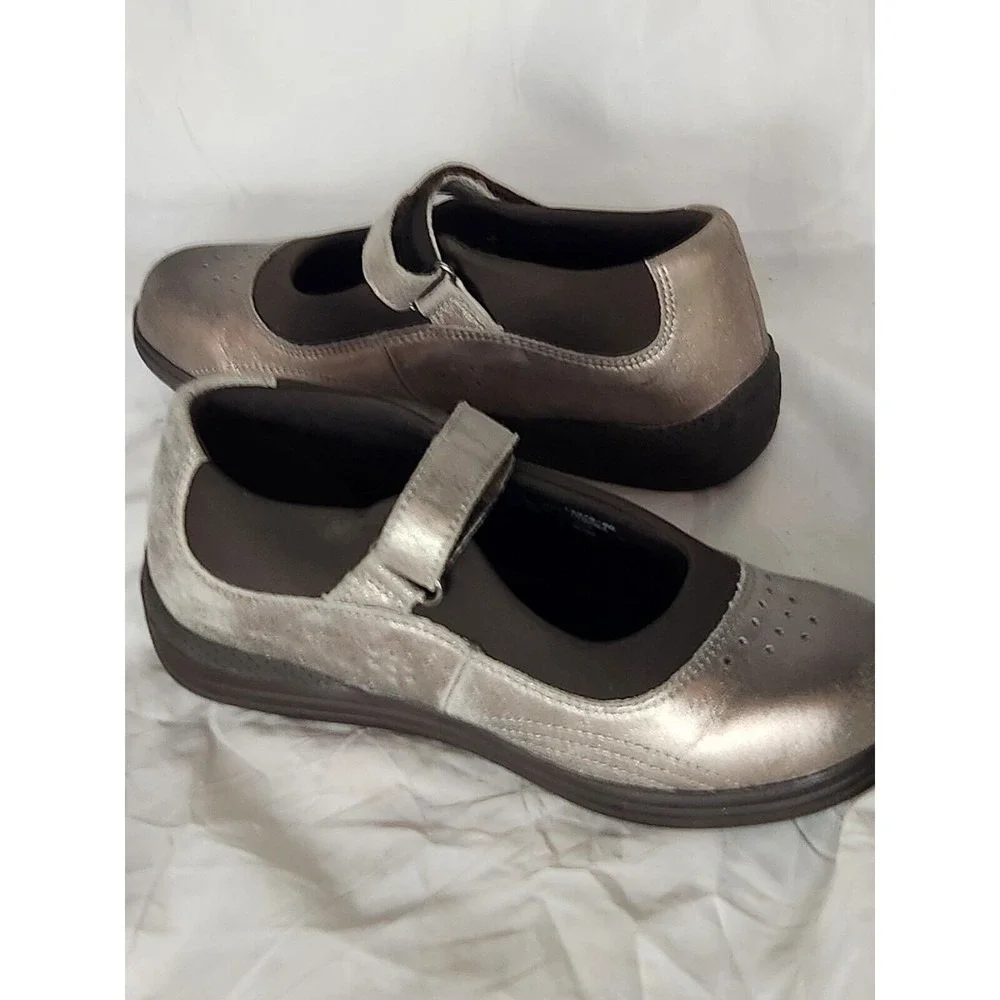 DREW Women's Rose Mary Jane Shoes Silver Metallic Leather‎ Comfort Size 7W nurse